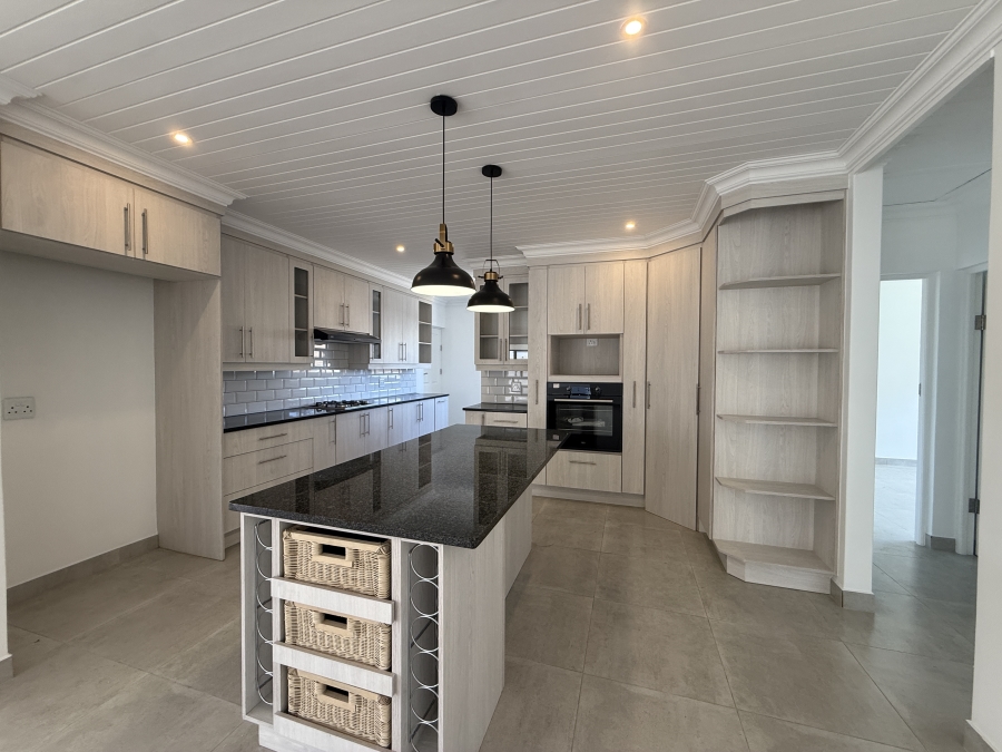 3 Bedroom Property for Sale in Stilbaai Wes Western Cape